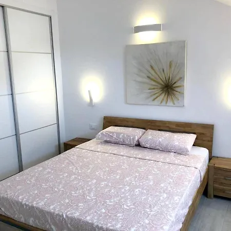 One Bedroom At Playa De La Americas 200 M Away From The With Sea View Balcony And Wifi بلايا ذي لاس أميريكاس