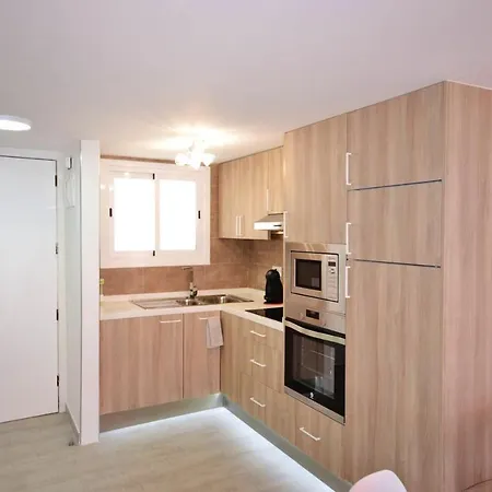 One Bedroom At Playa De La Americas 200 M Away From The With Sea View Balcony And Wifi بلايا ذي لاس أميريكاس