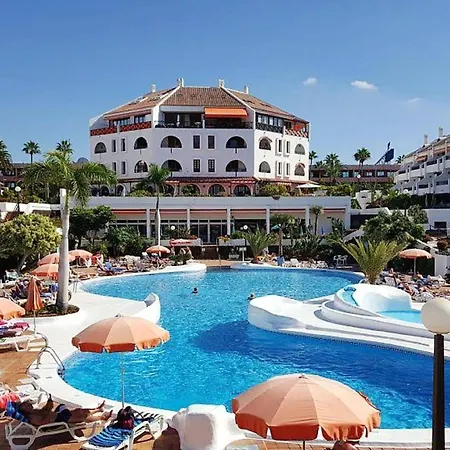 One Bedroom At Playa De La Americas 200 M Away From The With Sea View Balcony And Wifi *