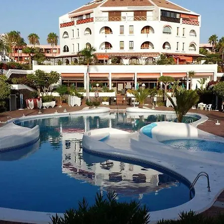 One Bedroom At Playa De La Americas 200 M Away From The With Sea View Balcony And Wifi