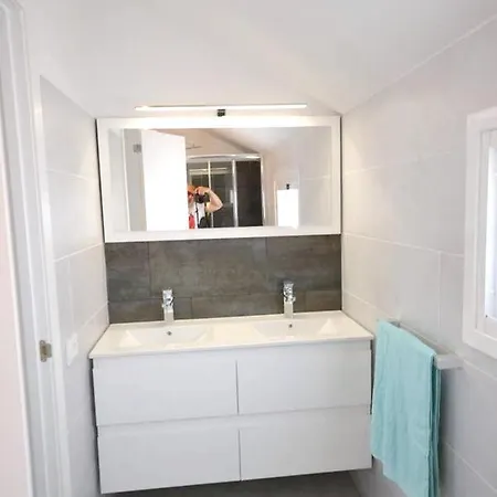 One Bedroom At Playa De La Americas 200 M Away From The With Sea View Balcony And Wifi Apartment *